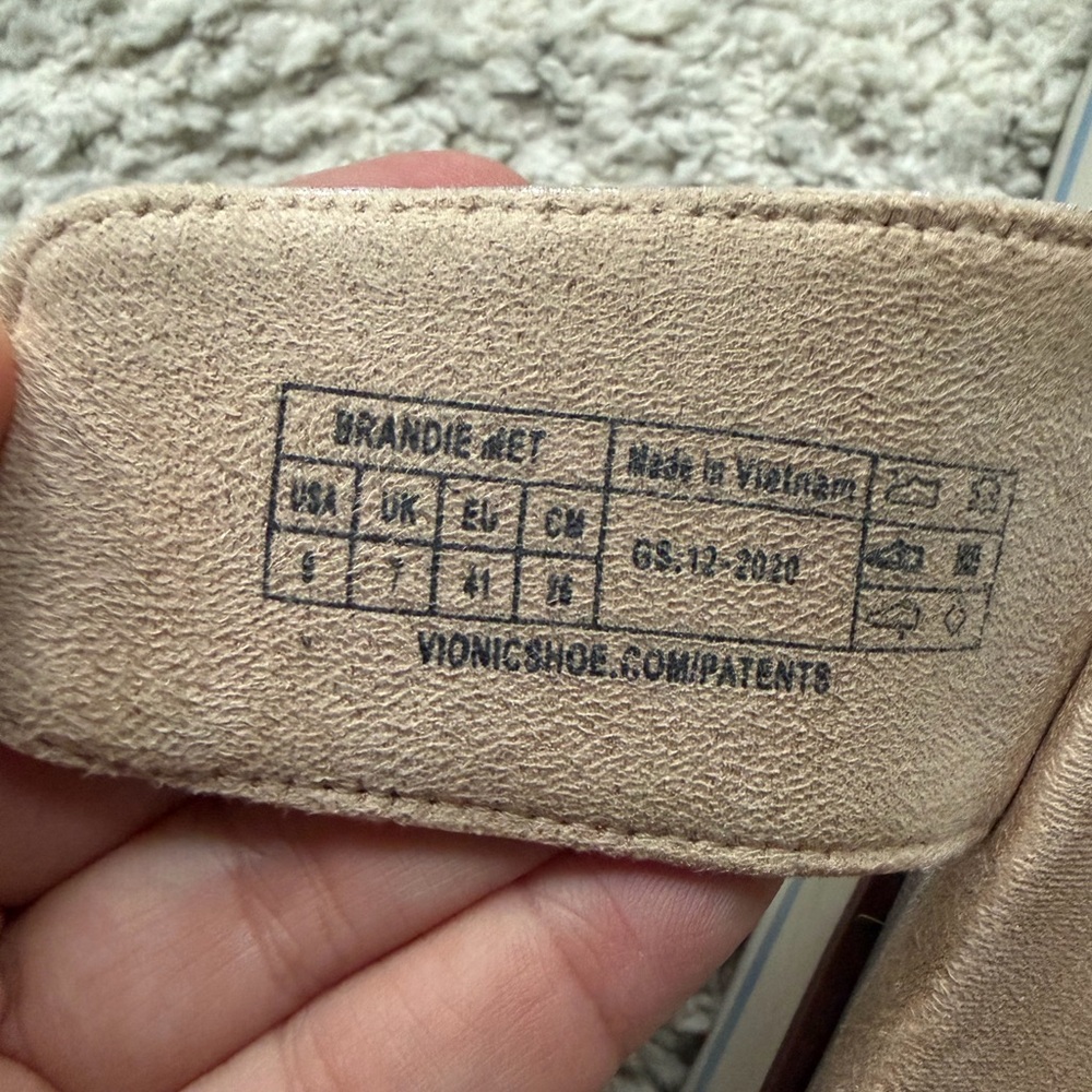 Vionic Brandie Silver Platform Slide Sandals 9 - image 4